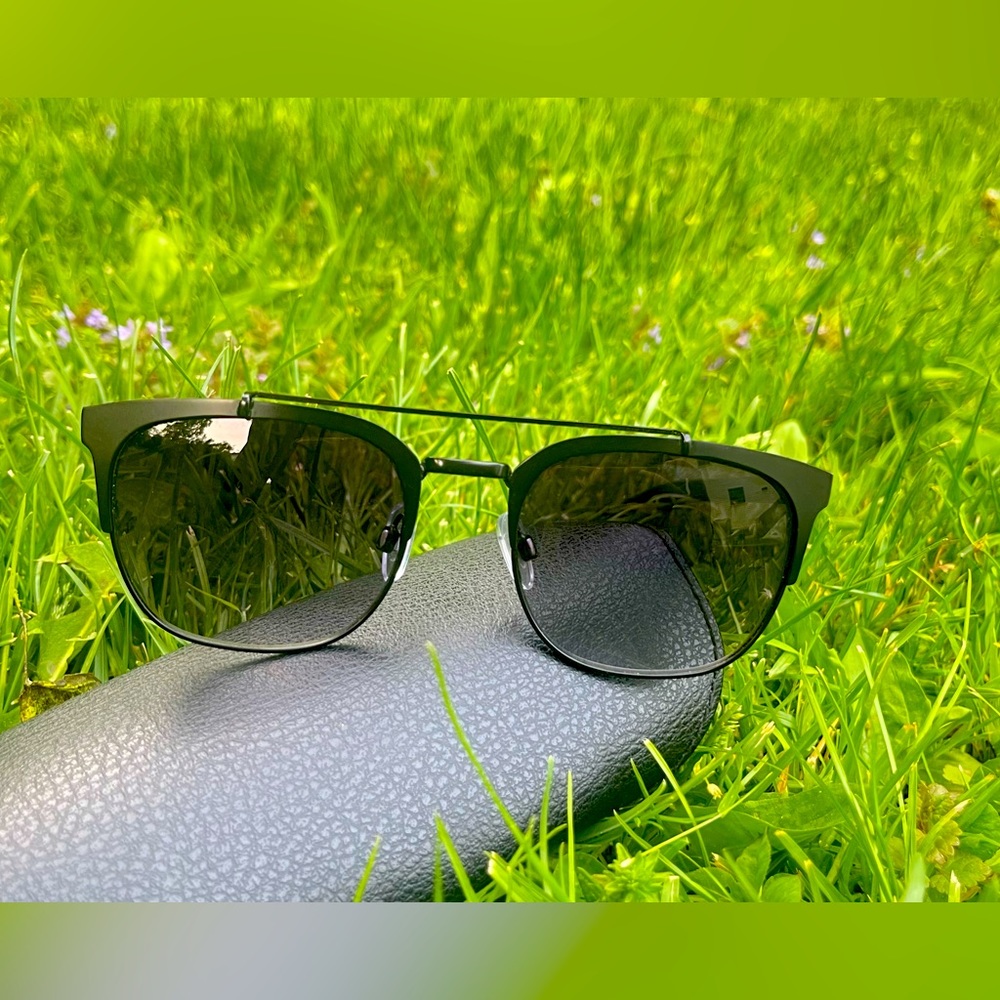 French connection wayfarer sunglasses unisex